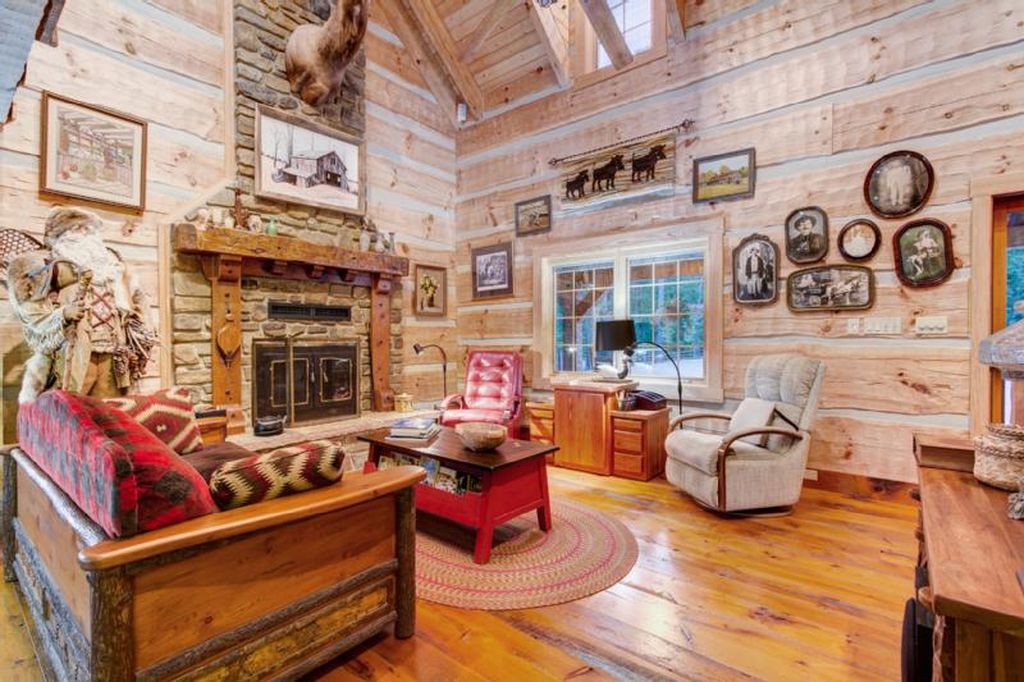May 2017 Log Home of the Month ISqhi7k0tzuznh0000000000 Hearthstone Homes