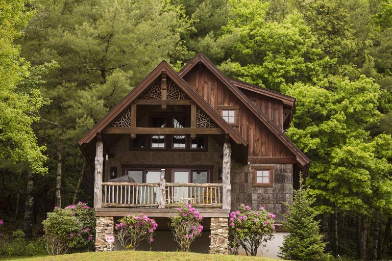 NEW Specialty Building Product: Poplar Bark Siding 6k1a4490 Hearthstone Homes NEW Specialty Building Product: Poplar Bark Siding 6k1a4490 Hearthstone Homes