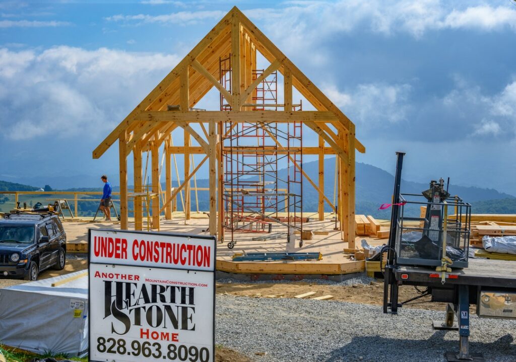 NEW Log & Timber Frame Hybrid first Hearthstone Homes