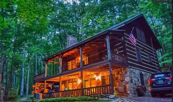 Timber Frame vs. Log wv grove log home Hearthstone Homes